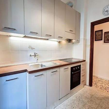 Con Terrazza Privata Nel Cuore Di - Ztl Free *