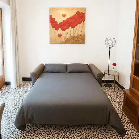 Con Terrazza Privata Nel Cuore Di - Ztl Free Lägenhet