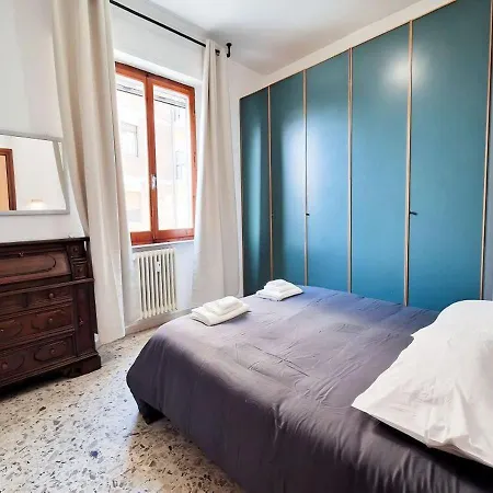 Apartamento Con Terrazza Privata Nel Cuore Di - Ztl Free *