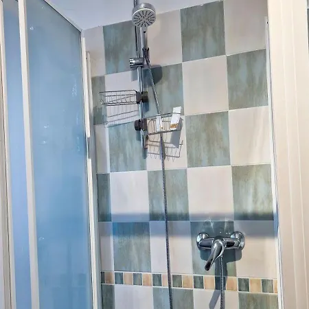 Con Terrazza Privata Nel Cuore Di - Ztl Free Apartamento