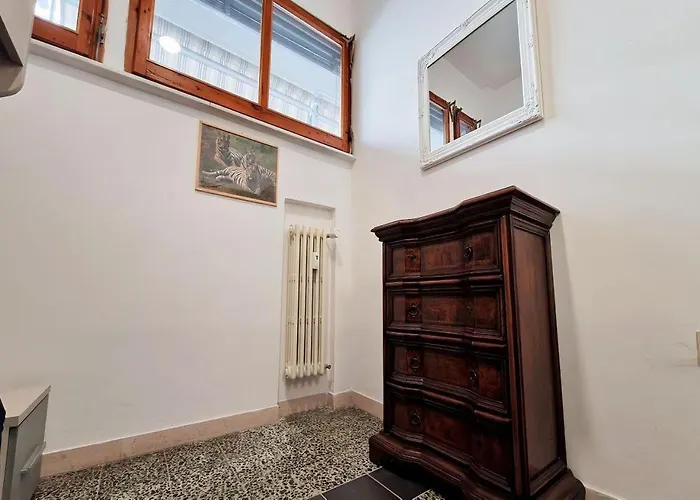 Con Terrazza Privata Nel Cuore Di - Ztl Free